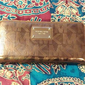 Michael Kors wallet or clutch